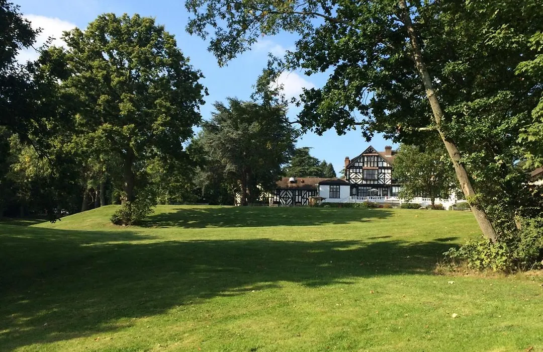 The Manor Elstree-1