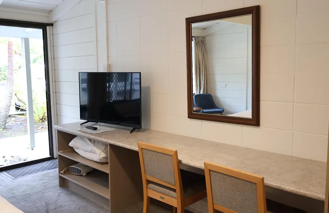 Bounty Motel-1