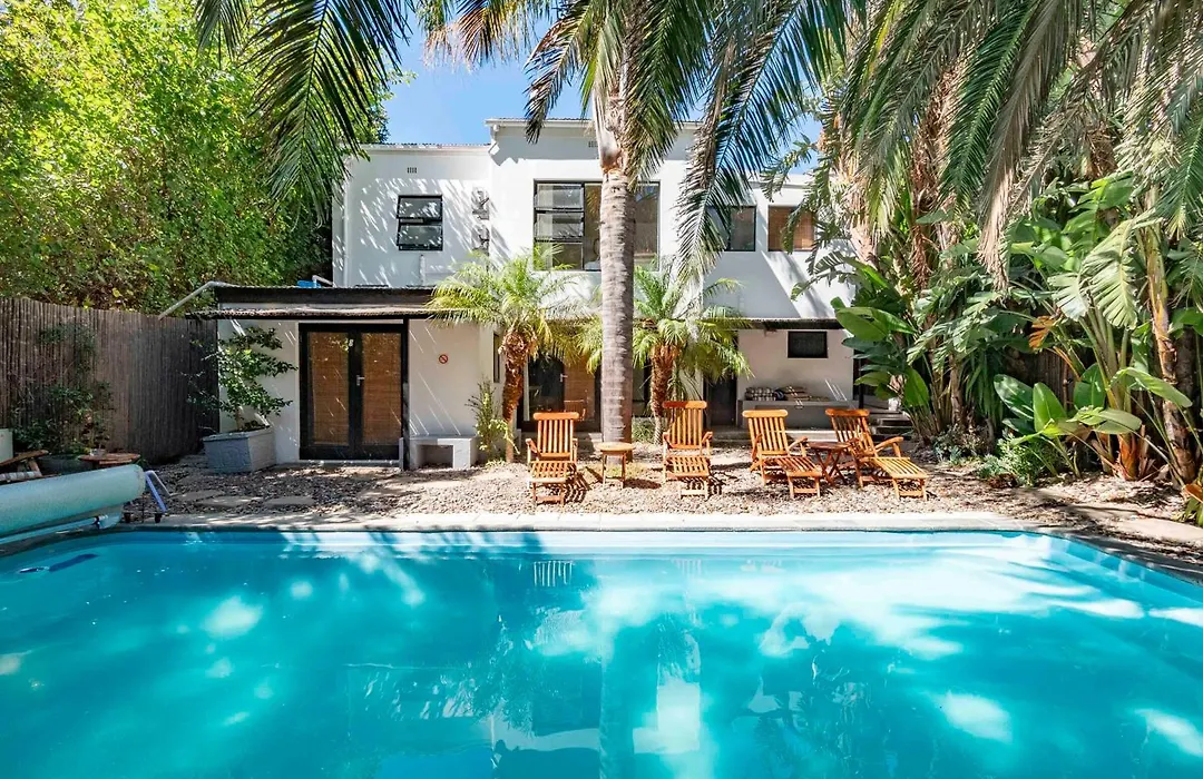 Antrim Villa By Totalstay-1