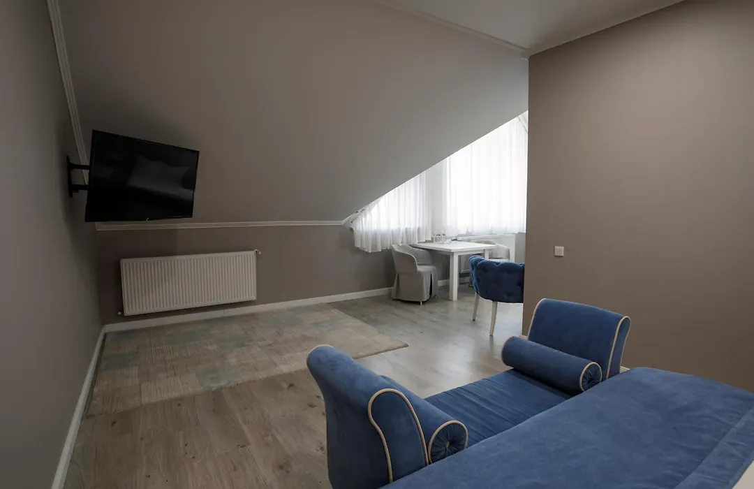 Rivoli Hotel-1
