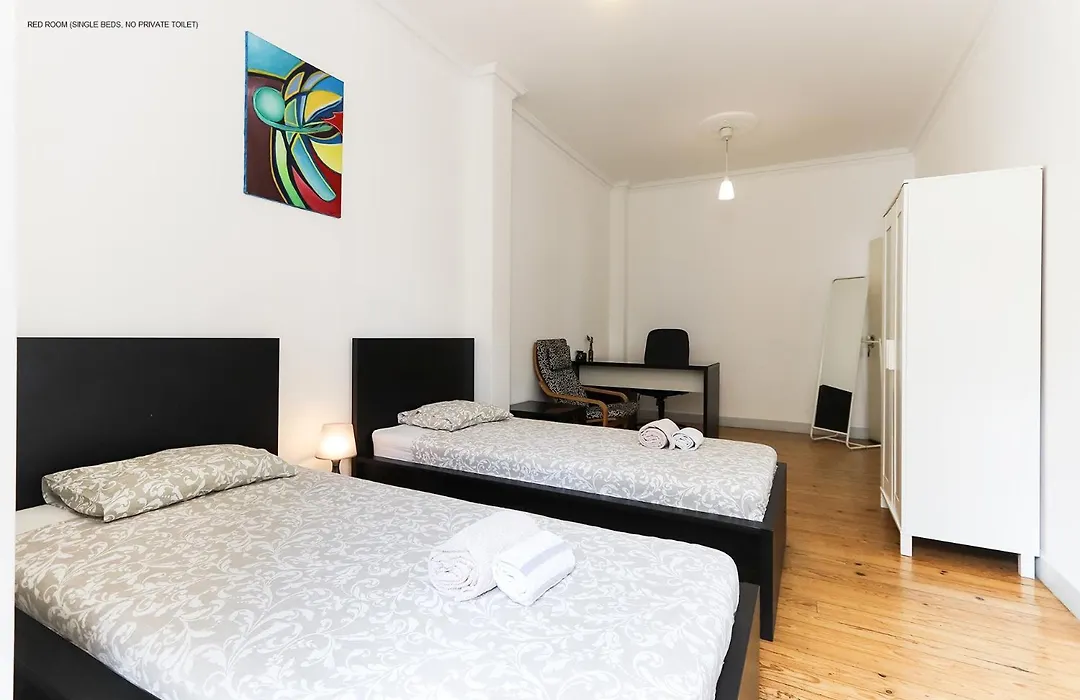 Lisbon Silver Flower - Flat In Lisbon Center-1