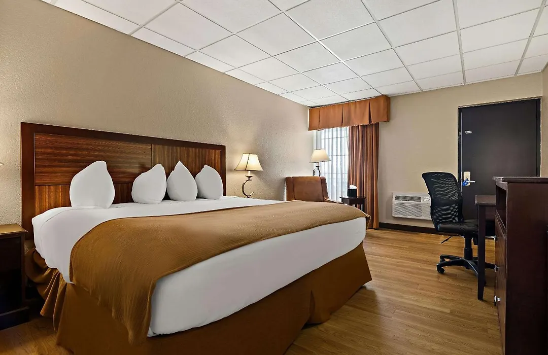 Rodeway Inn Mcpherson East-1