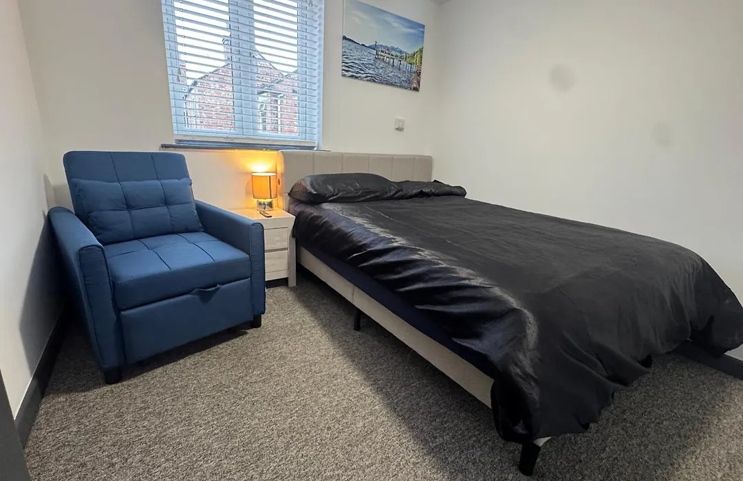 Gate Lodge - Private En-Suite Rooms, Kings Lynn, Central Location-1