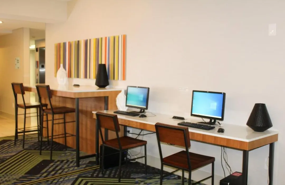 Holiday Inn Express And Suites Martinsville Bloomington Area-1
