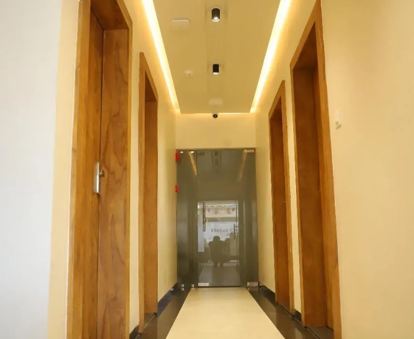 Hotel Cosmos Green-1