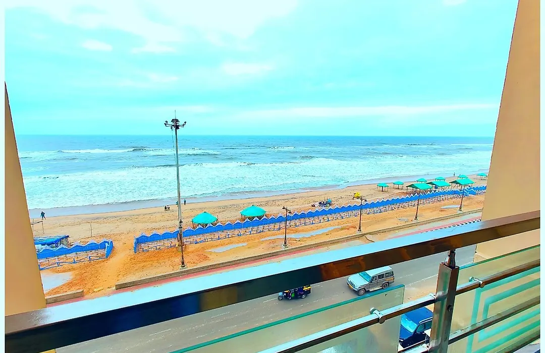Puri Hotel D R E A M L A N D Near Sea Beach - - Restaurant & Parking Facilities - Prime Location With Luxury And Spacious Room - Book Now-1