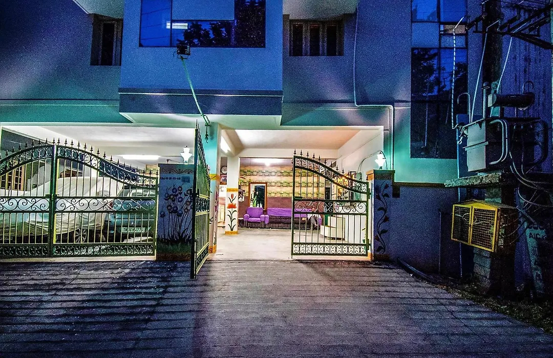 Fabhotel Aditya Yatri Nivas - Nr Tirupati Railway Station-1