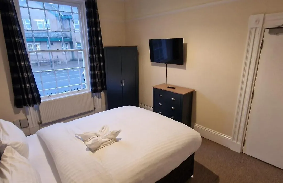 Self Check-In Quick Roomz Wakefield-1