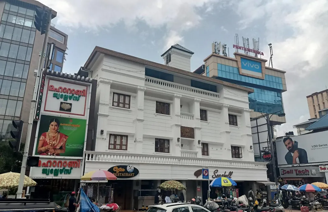 Hotel Seashell - Marine Drive Kochi-1