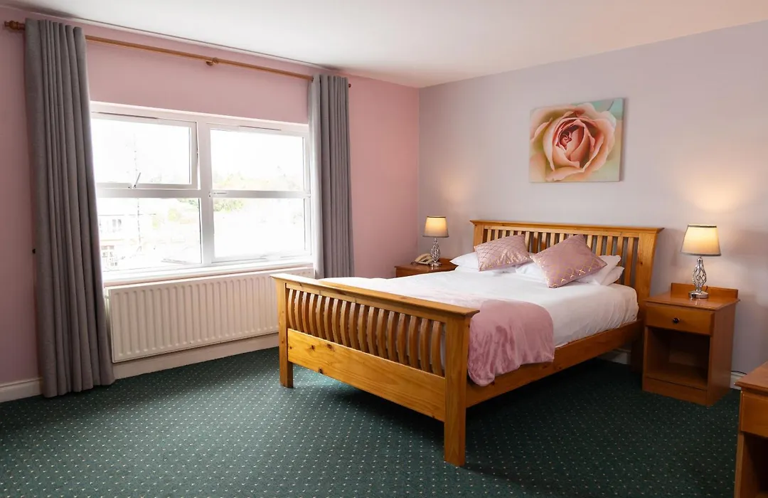 Murphy'S Hotel-1