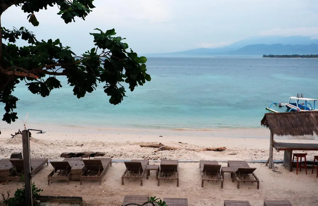 Gili Meno Mojo Beach Resort-1