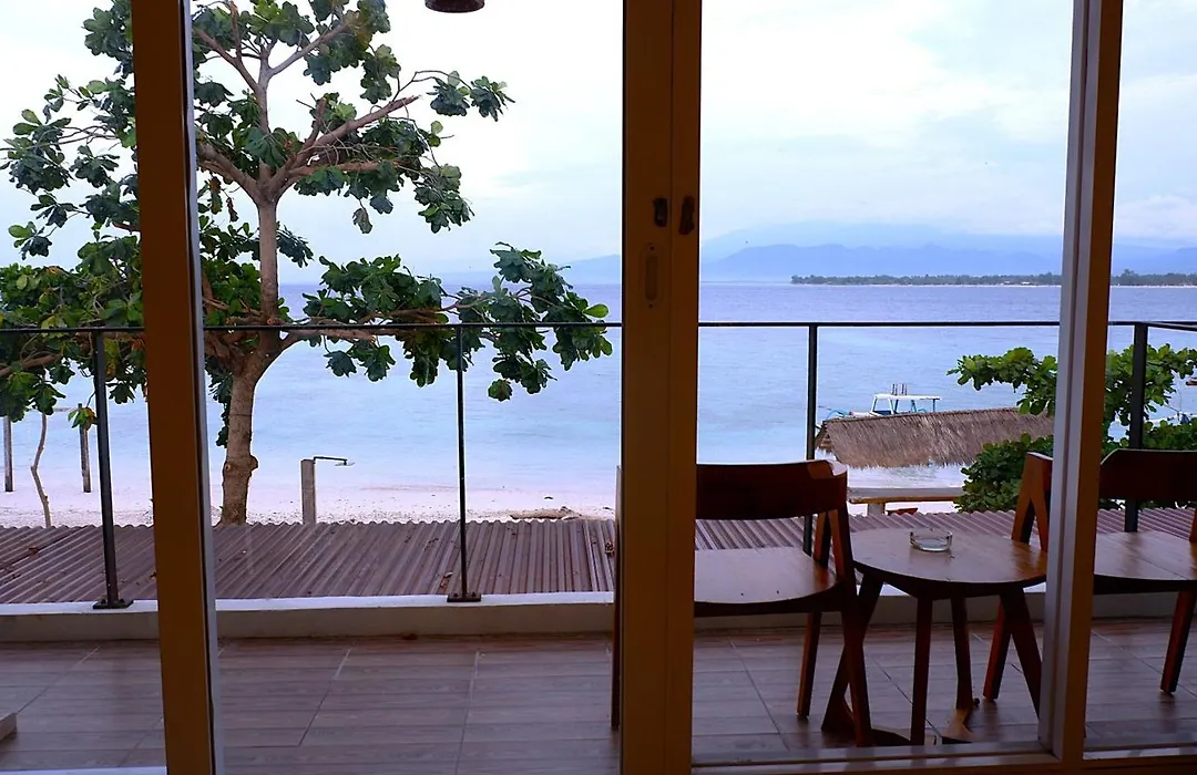 Gili Meno Mojo Beach Resort-1