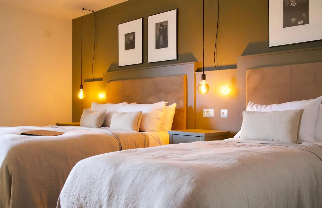 Fiddle + Bow Hotel-1