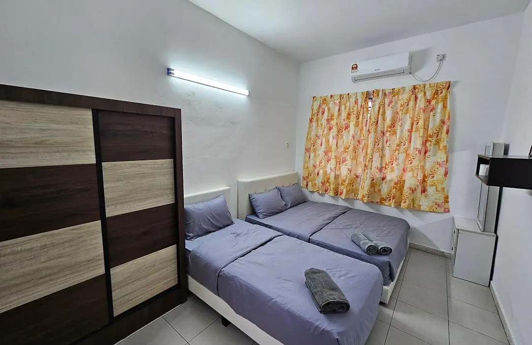 Rain Forest Hostel-1