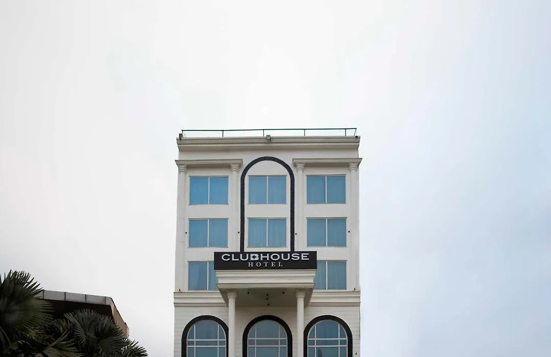 Clubhouse Hotel By Checkin Chandigarh Mohali-1