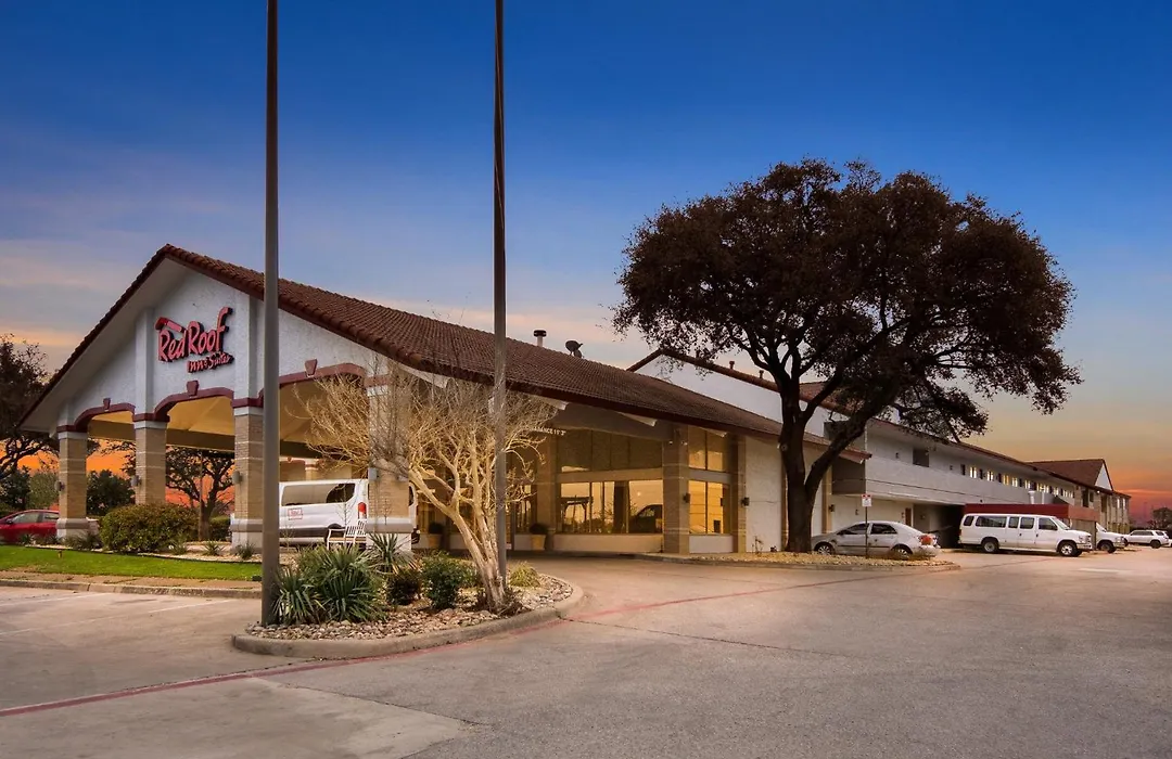 Red Roof Inn & Suites Irving - Dfw Airport South-1