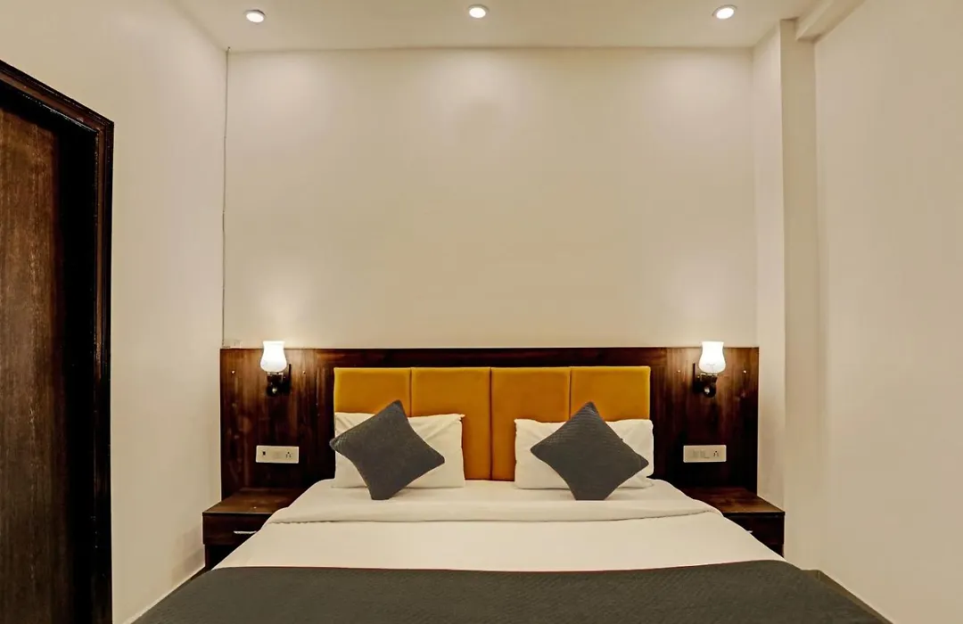 Hotel Grand King-1