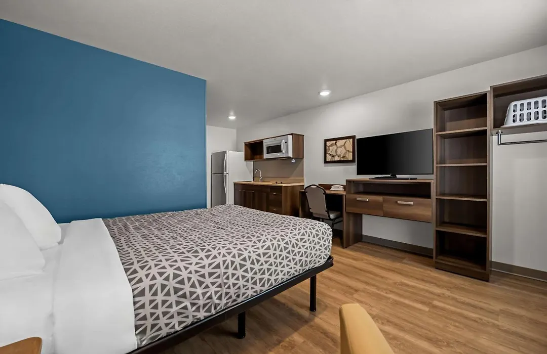 Woodspring Suites Loves Park - Rockford-1