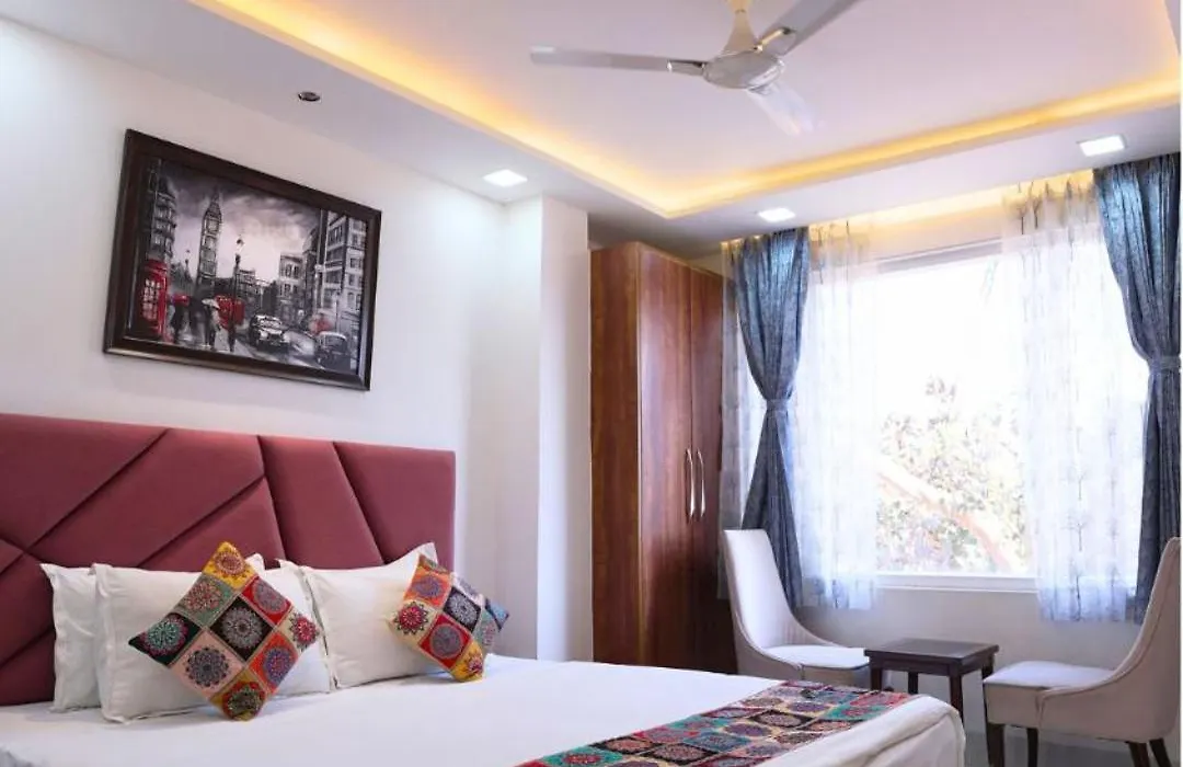 Skymax Hotel-1