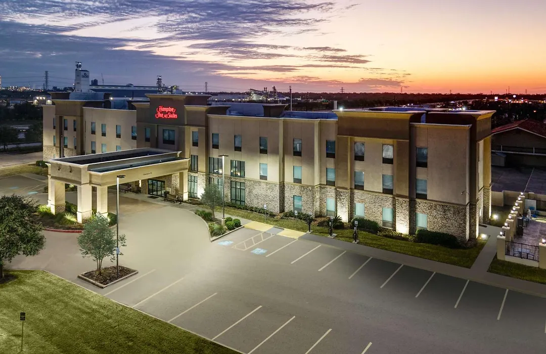 Hampton Inn And Suites Lake Jackson-Clute-1