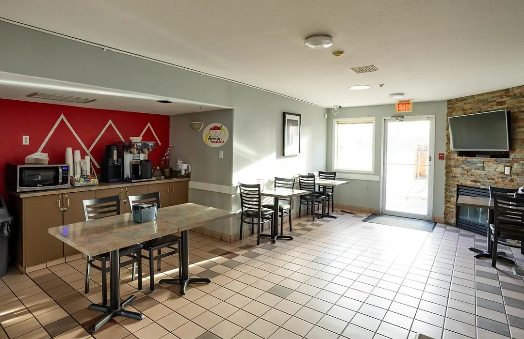 Ramada By Wyndham Cranbrook-1