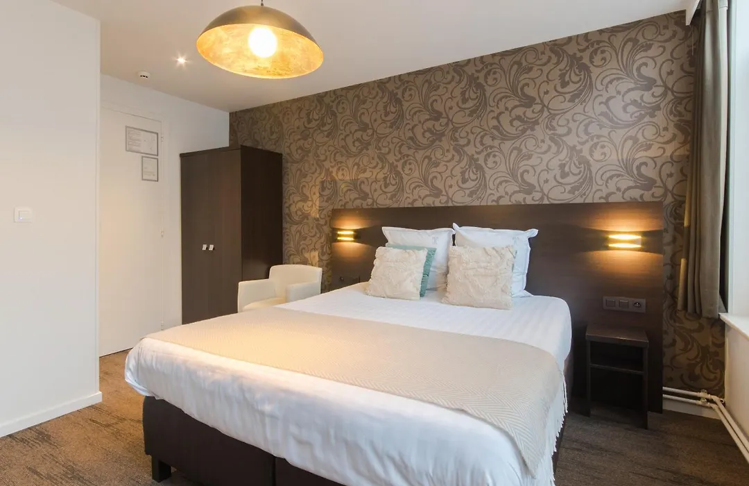 Hotel Kristoffel - Ontbijt Inbegrepen-1