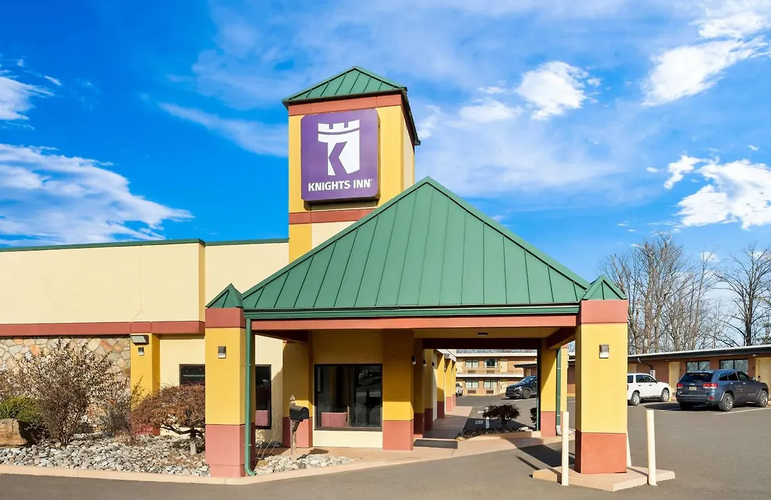 Knights Inn Montgomeryville-1