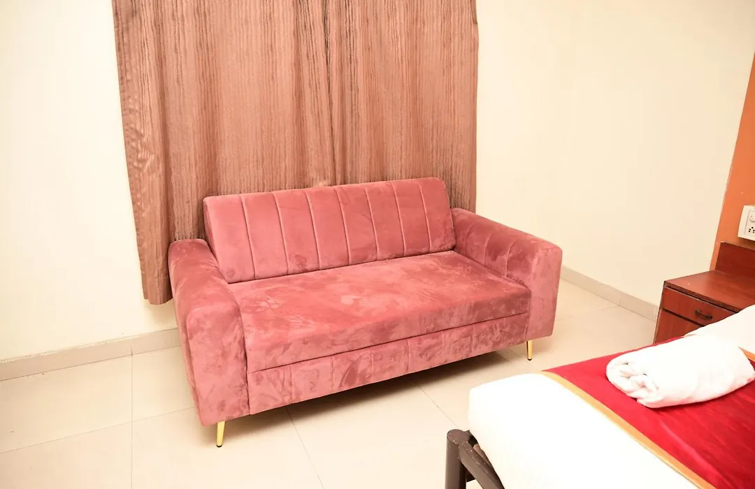 Hmr Hotels - Hotel Hmr Royal Inn-1