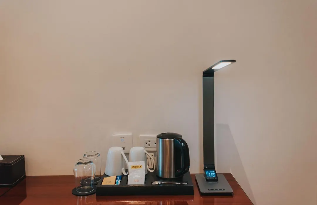 Surestay Plus Hotel By Best Western Ac Luxe Angeles City-1