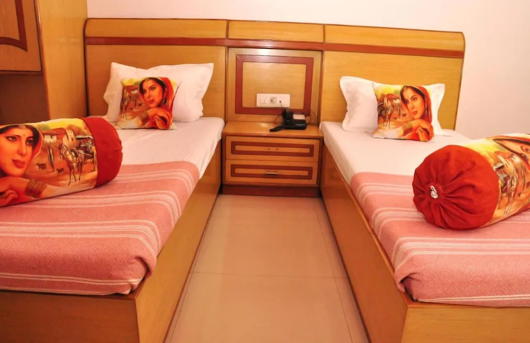 Hotel Blue Bell - Karol Bagh New Delhi-1