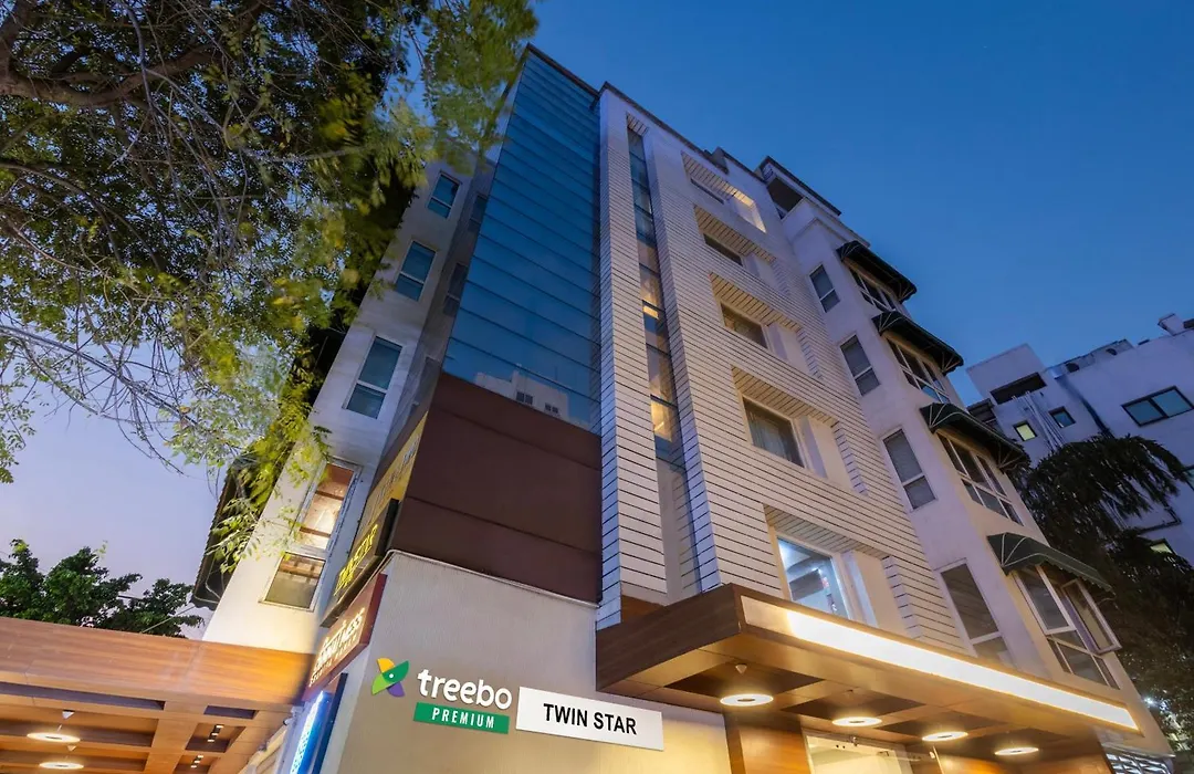 Treebo Premium Twin Star-1