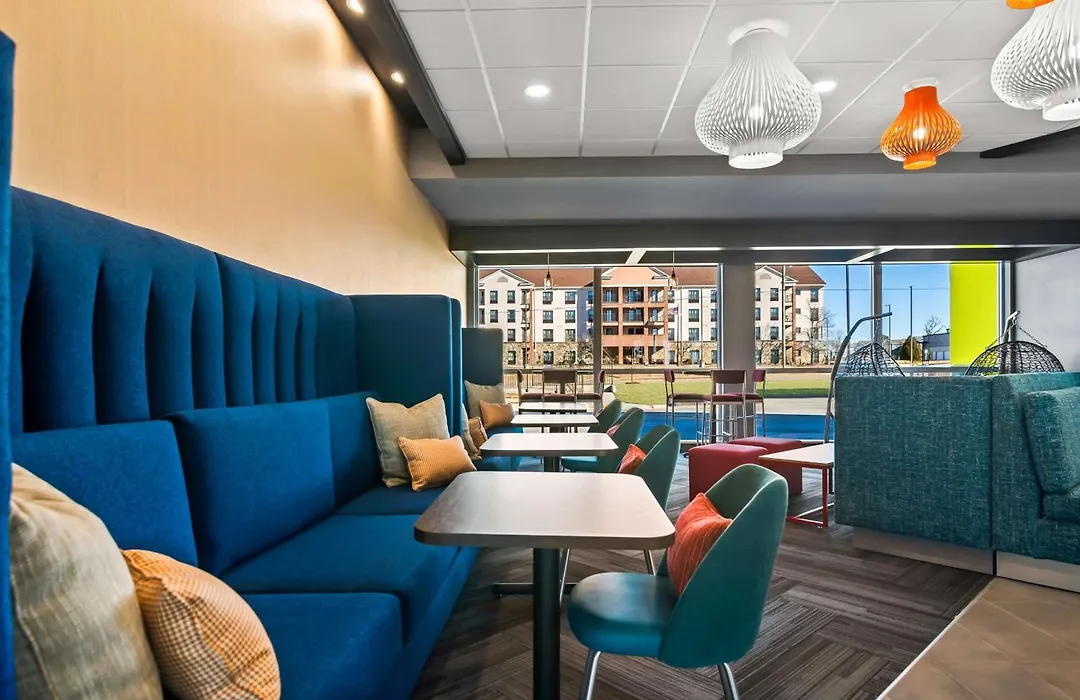 Tru By Hilton Rogers Bentonville-1