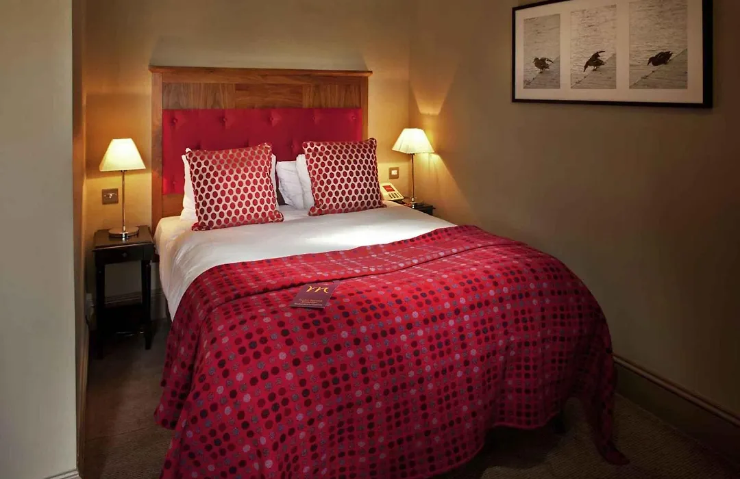 Belvilla Staines Thames Lodge near Thorpe Park Resort-1