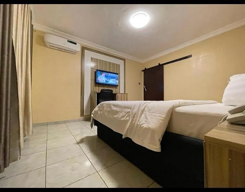 Royal Marquis Hotel-1
