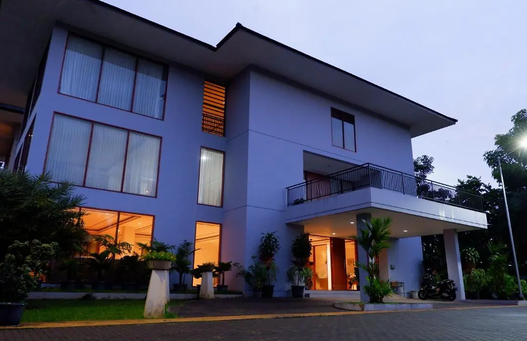 Nava Magnolia Hotel-1
