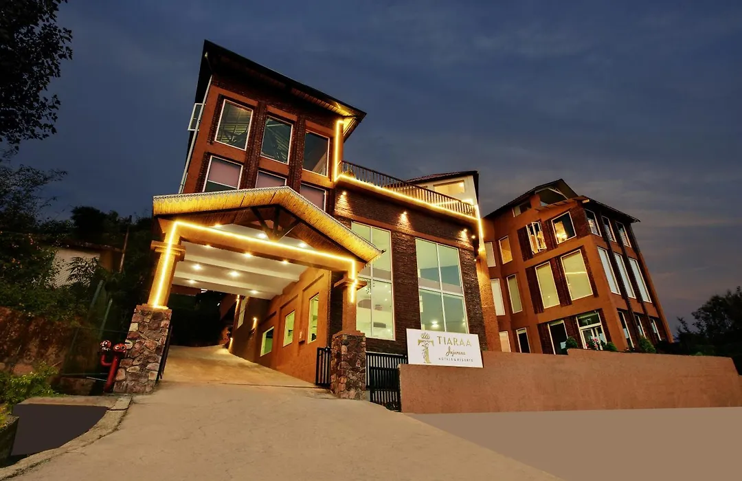 Tiaraa Jujurana Resort & Spa-1