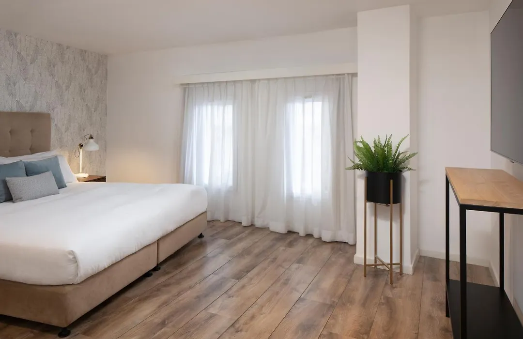 Sea Executive Suites-1