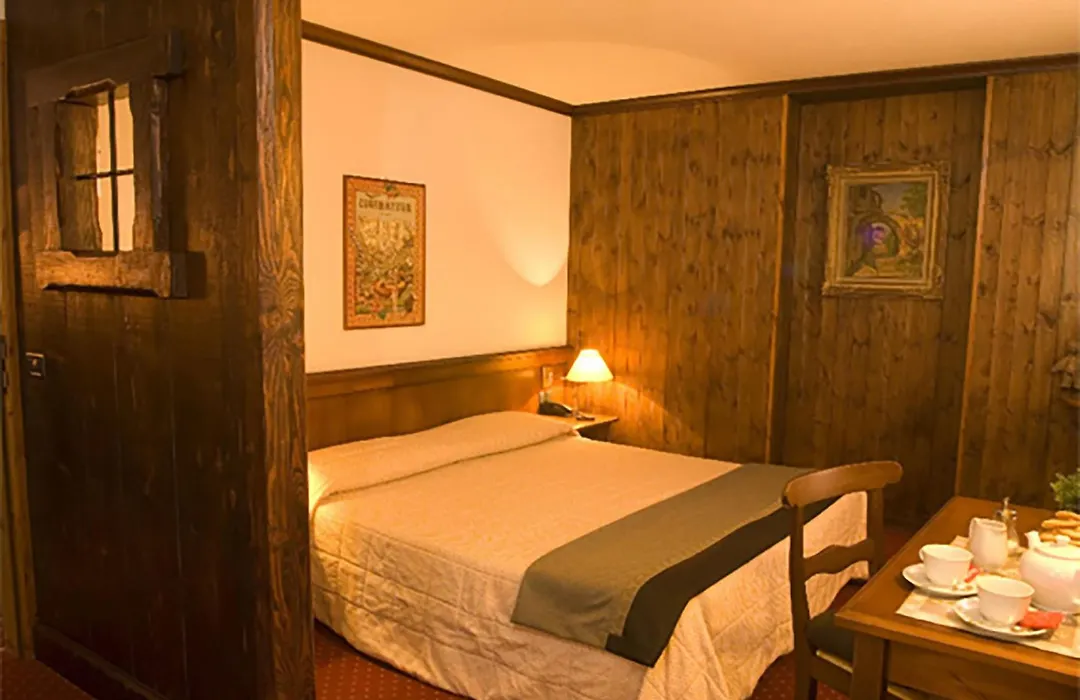Hotel Dei Camosci-1