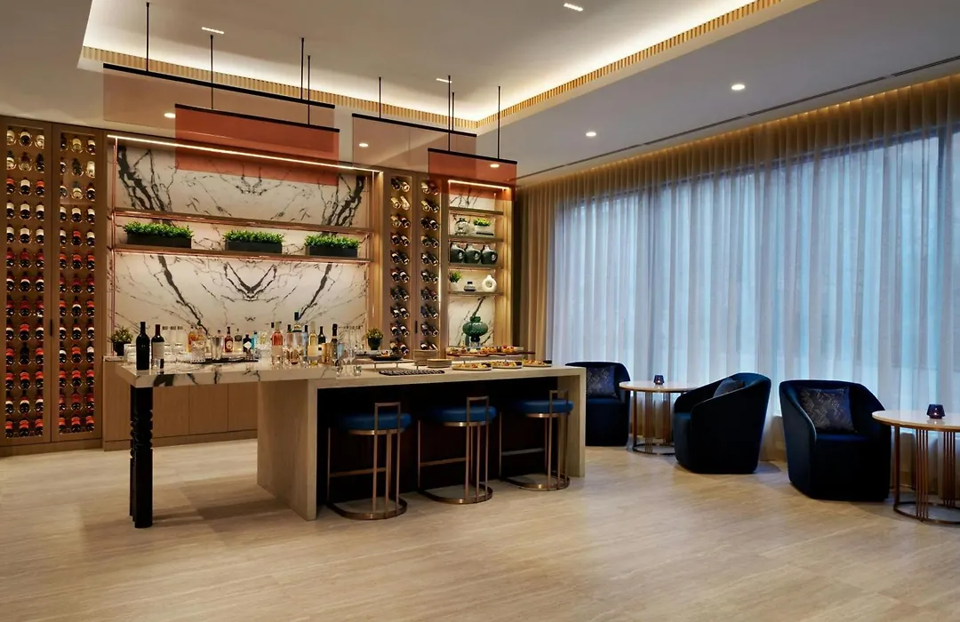 Kingston Marriott Hotel-1