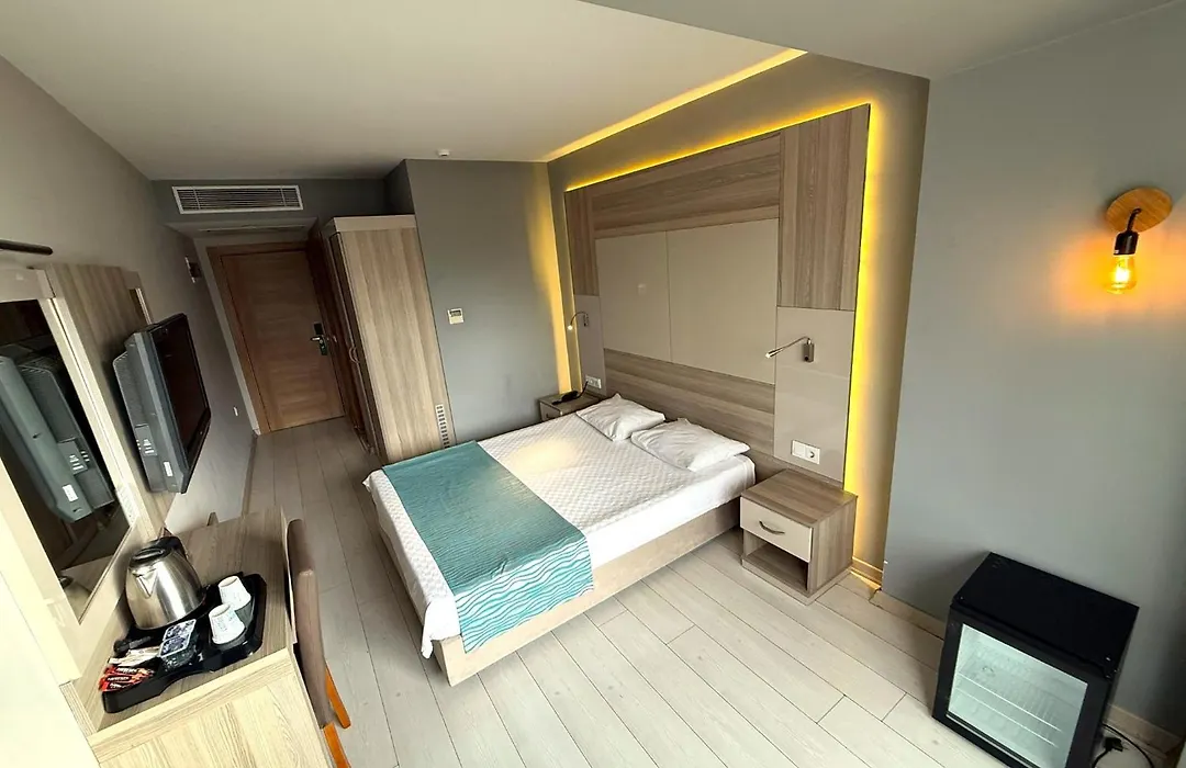 On Hotel-1