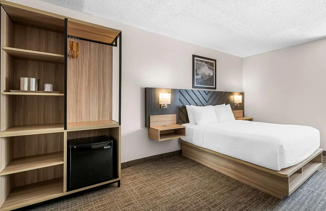 Best Western Buffalo Inn & Suites-1