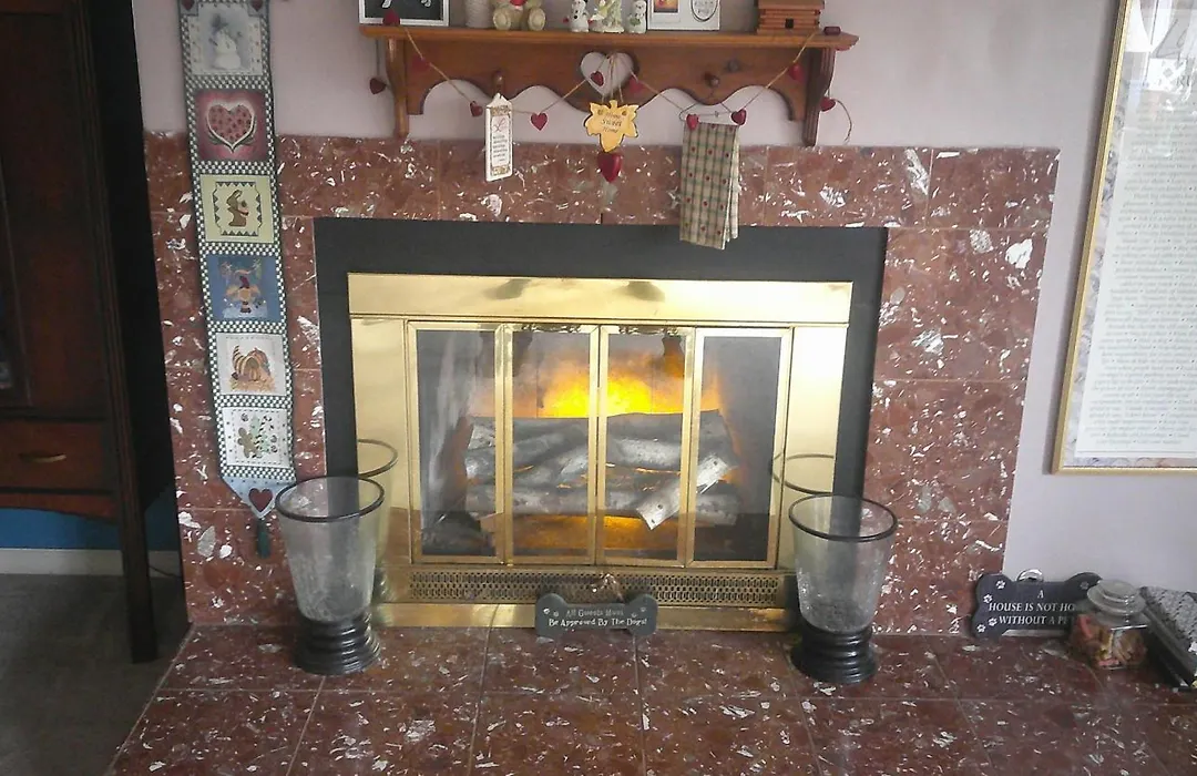 Lil Black Bear Inn-1