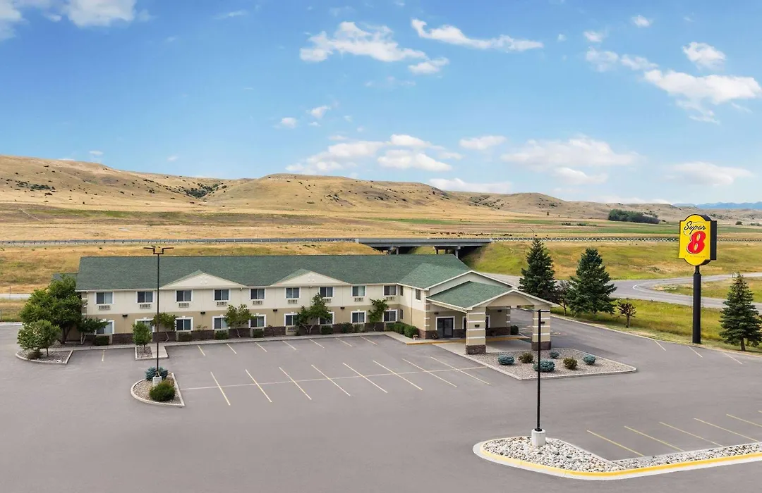 Super 8 By Wyndham Big Timber-1