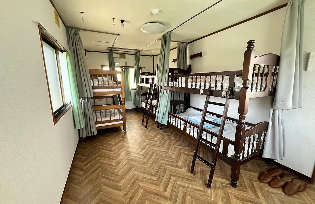 Kobe Guesthouse-1