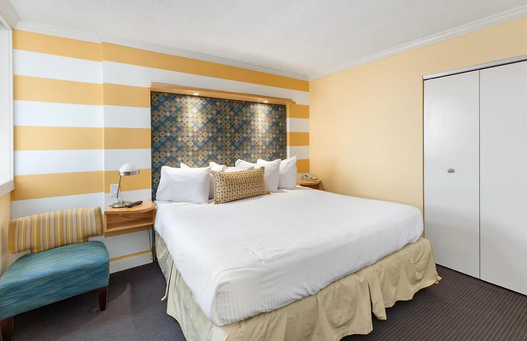 Pan American Oceanfront Hotel-1