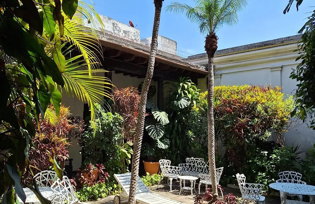 Hotel Spring-1