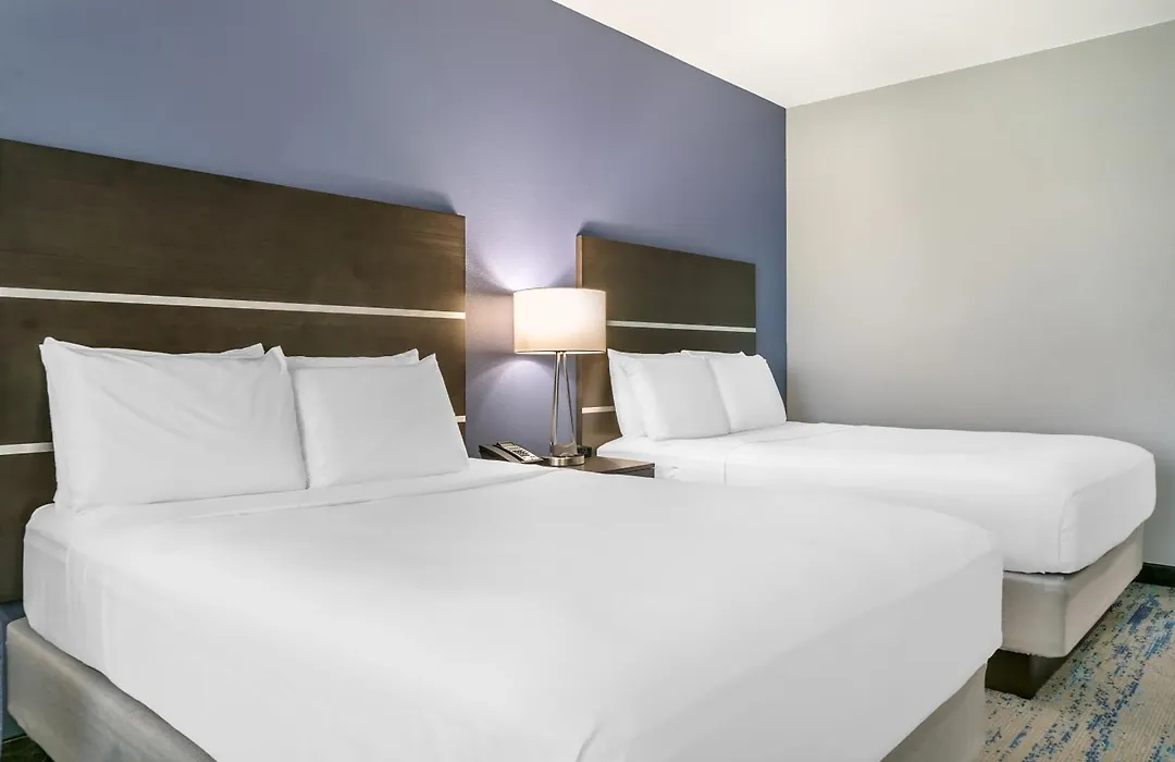 Comfort Inn & Suites Adrian-1