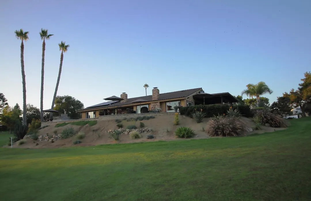 Cottage On The Greens - Stunning Golf Course Views-1
