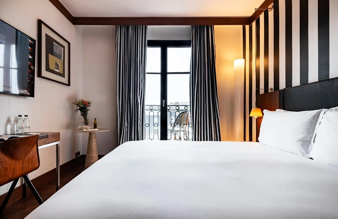 Grand Hotel Champs-Elysees-1