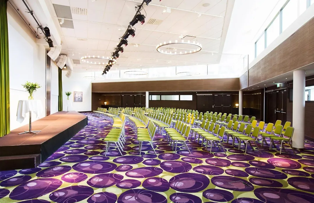 Courtyard By Marriott Stockholm Kungsholmen-1
